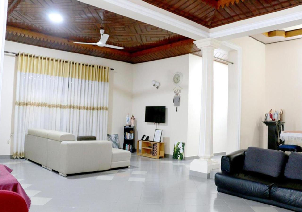 Cozy Inn Negombo Ngoại thất bức ảnh